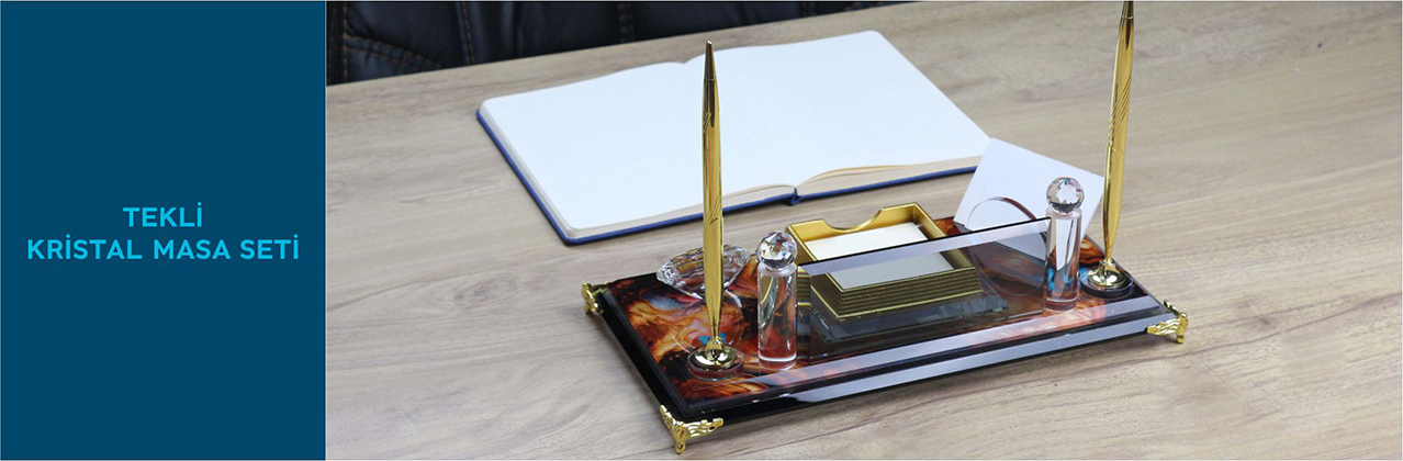 Tekli Kristal Masa İsimlikleri